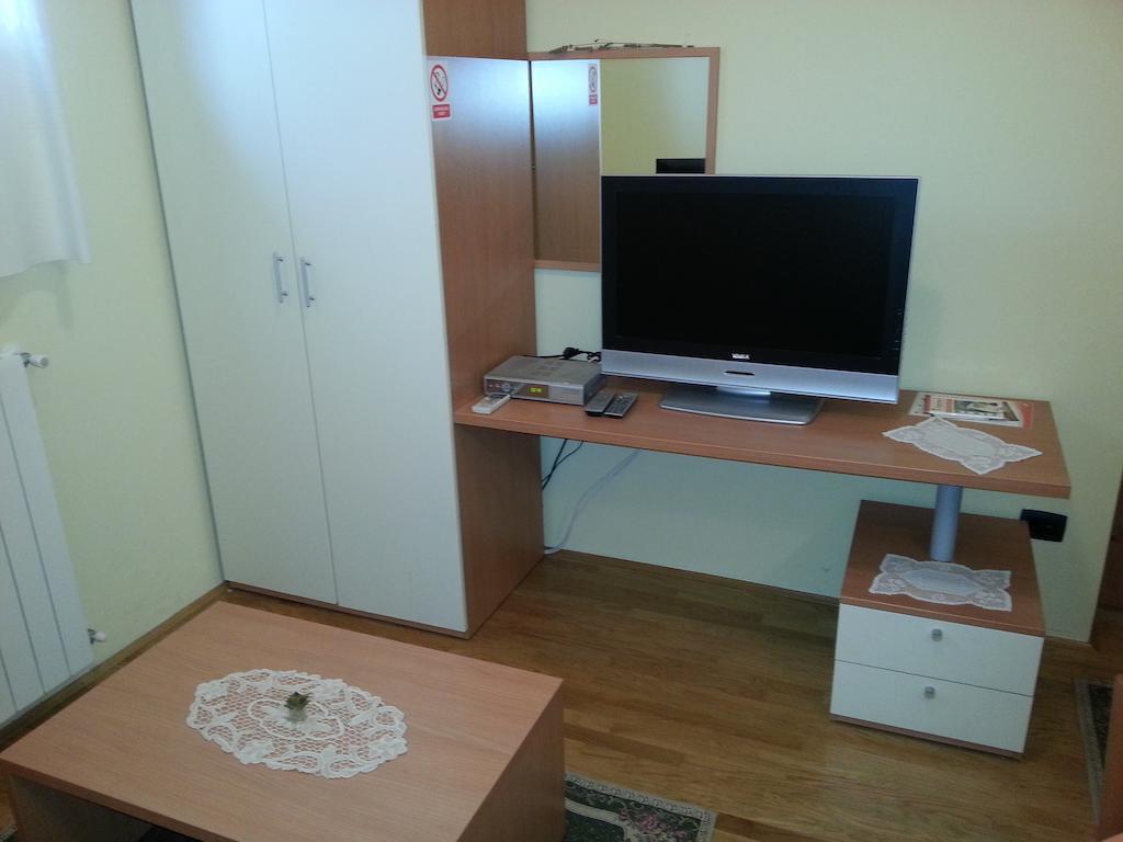 Apartments Villa Teuta Umag Room photo